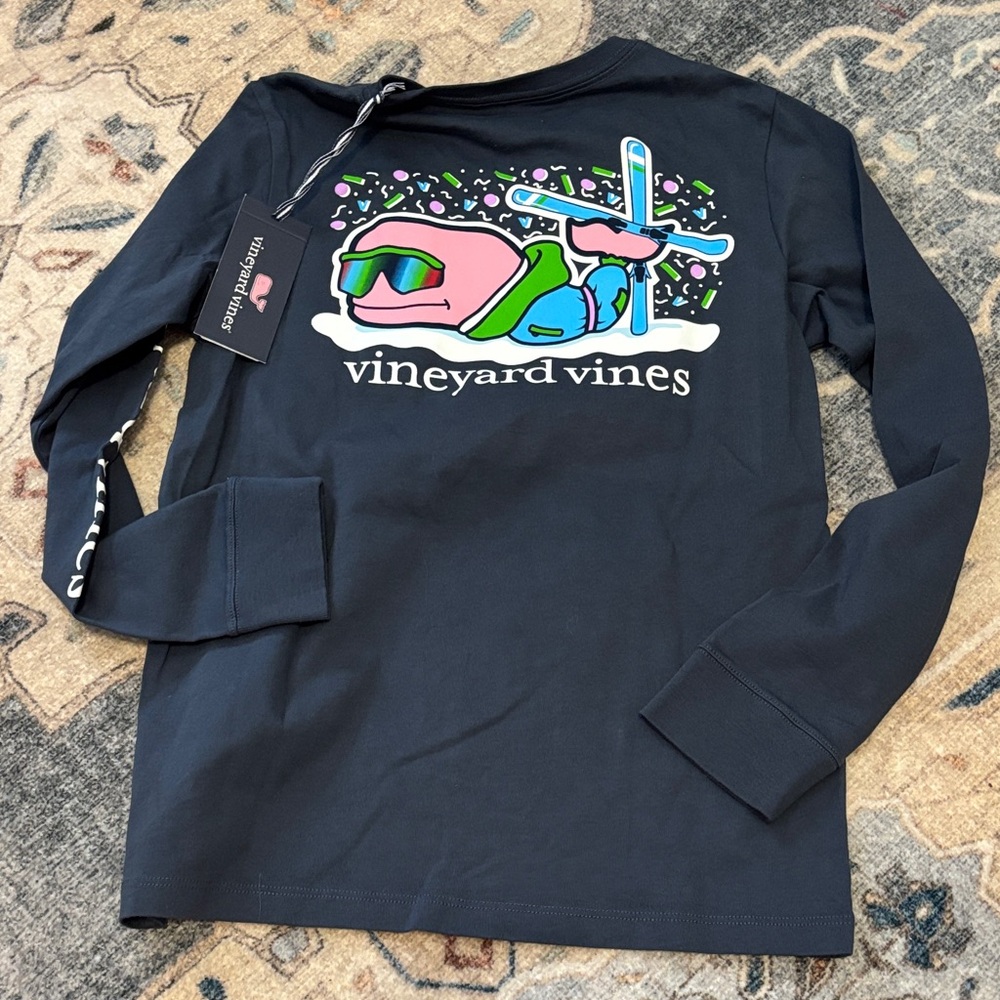 NWT. Vineyard Vines Kids Graphic Navy Long Sleeve Tee, ski! Size 8/10